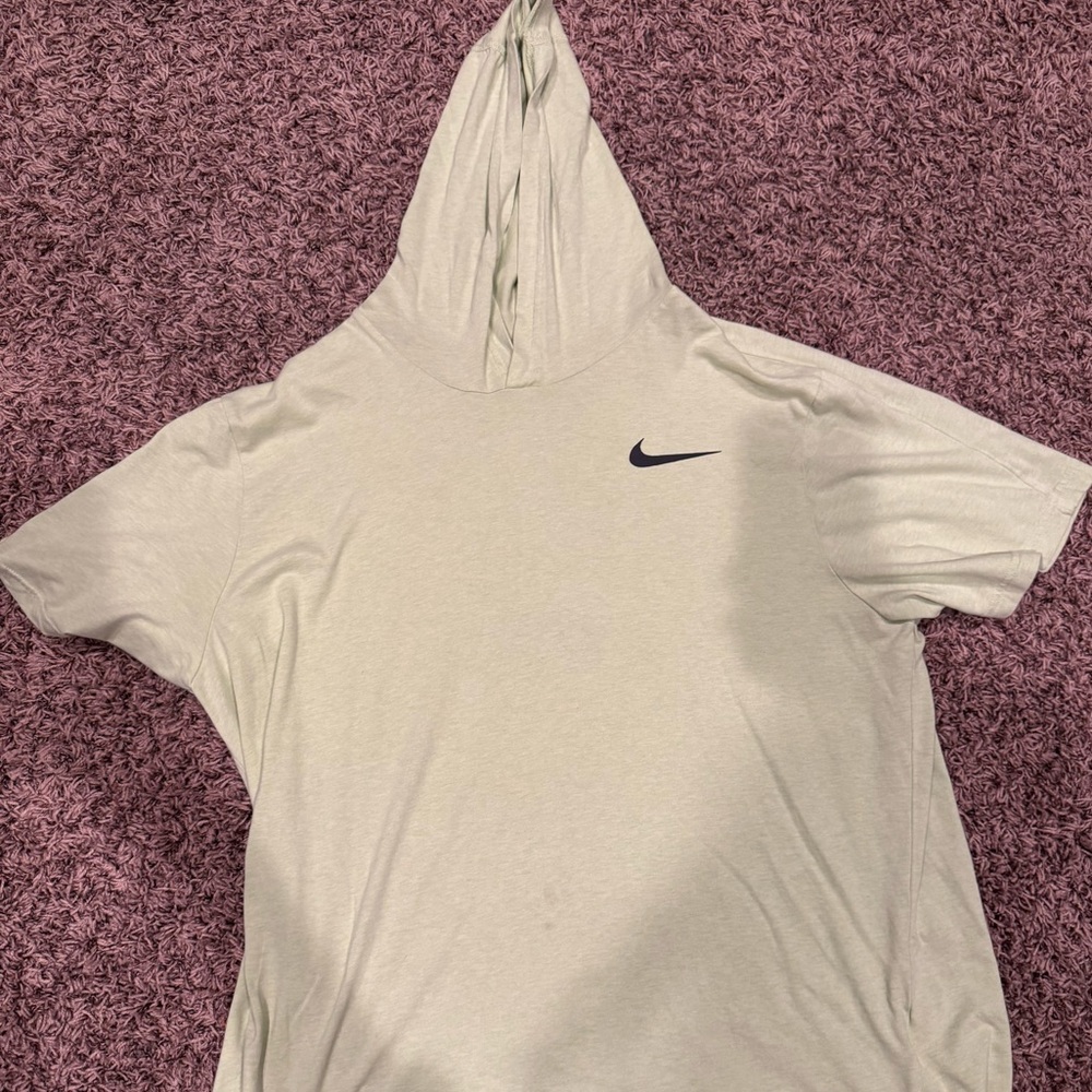 Mens Nike hooded Tee